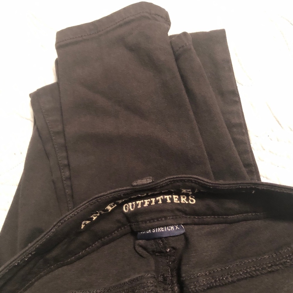 3 pairs of American Eagle Jeans - Picture 3 of 4